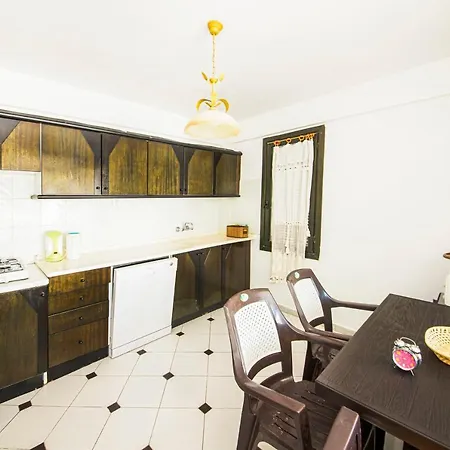 Peaceful With Shared Pool, Balcony, Terrace And Backyard In Bodrum וילה